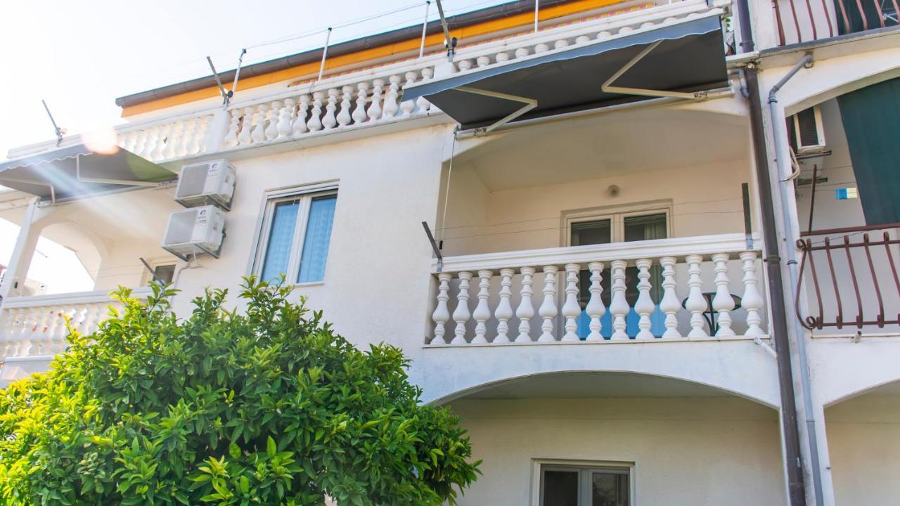 Apartments Curic Trogir Eksteriør billede