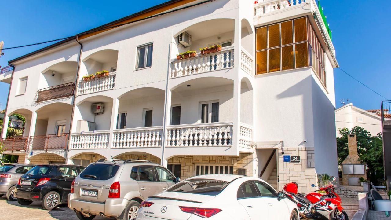 Apartments Curic Trogir Eksteriør billede